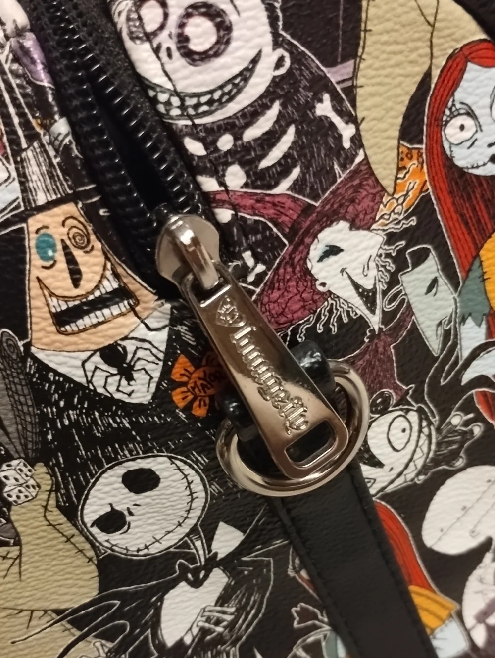 Loungefly this purse